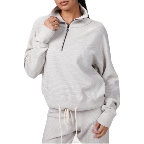 Varley Light Gray Quarter-Zip Sweatshirt - Picture 2 of 7